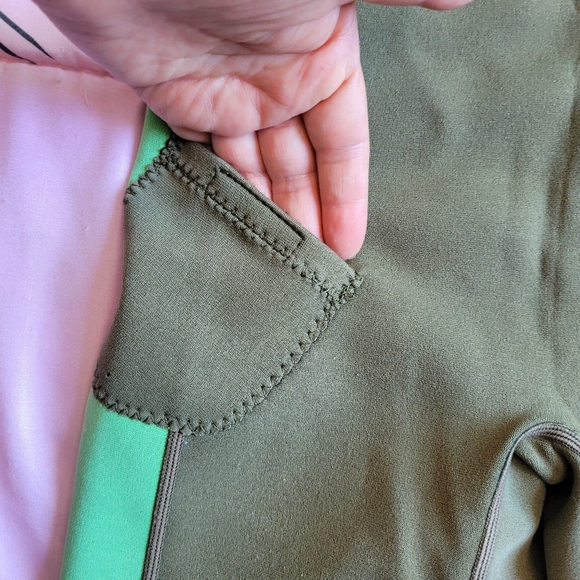 Kids Camo Wetsuit Size 8 - Picture 5 of 9